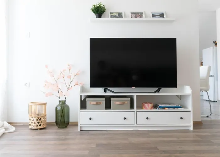 Cerknisko Jezero アパート ツェルクニツァ