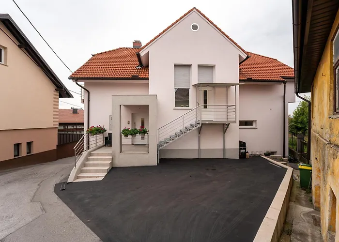 Cerknisko Jezero Apartma *